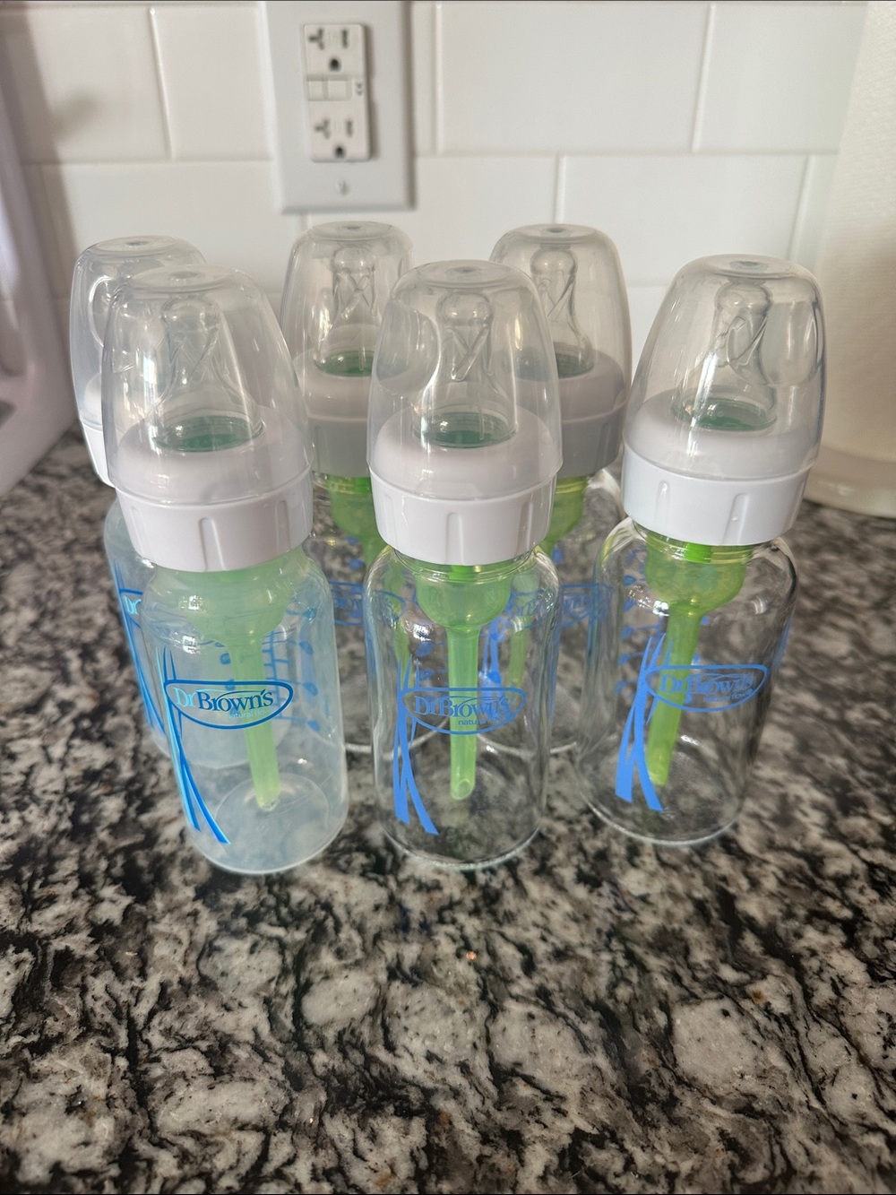 LIKE NEW! Dr Brown’s Narrow Anti Colic Options+ Baby Bottles